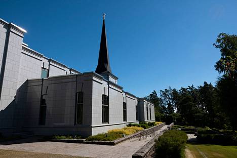 Mormonien temppeli sijaitsee Espoon Karakalliossa.