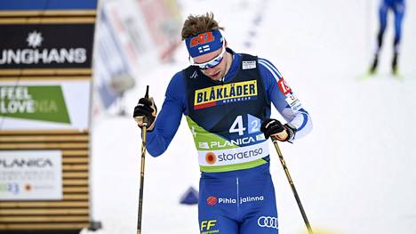 Joni Mäki joutui pettymään sprinttiviestissä.