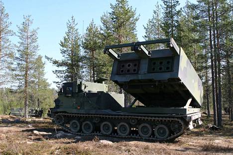 Универсальная пусковая установка M270 MLRS ВС Финляндии. Фото: ВС Финляндии