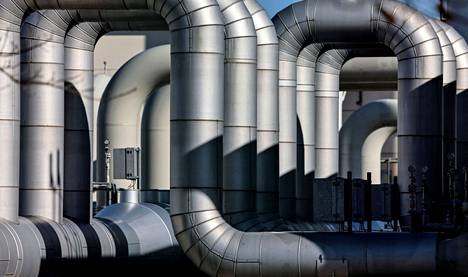 Nord Stream 1 -kaasuputkeen liittyviä putkia Lubminissa Saksassa.