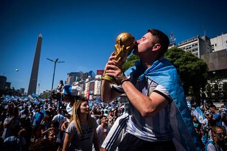 The World Cup made the Argentinians crazy. 