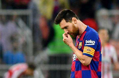 Lionel Messi ei onnistunut viemään Barcelonaa Espanjan supercupin finaaliin.
