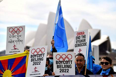Australiassa on järjestetty useita mielenosoituksia Pekingin talviolympialaisia vastaan. Kuvassa mielenosoittajia Sydneyssä kesäkuussa 2021.