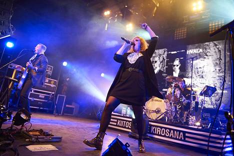 Haloo Helsinki -yhtye esiintyi Circuksessa joulukuussa 2014.
