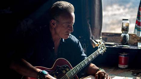 Elokuva-arvostelu: Bruce Springsteenin hienossa konserttielokuvassa kuullaan koko hänen uusi albuminsa