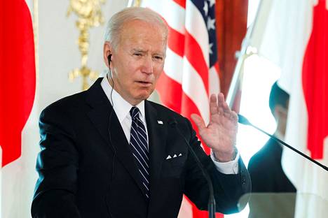 Yhdysvaltain presidentti Joe Biden puhui yhteisessä tiedotustilaisuudessa Japanin pääministerin Fumio Kishidan kanssa maanantaina.