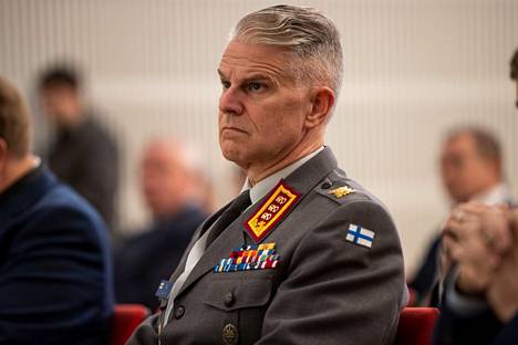 Maavoimien komentaja Pasi Välimäki Kouvolan turvallisuuskonferenssissa lokakuussa.