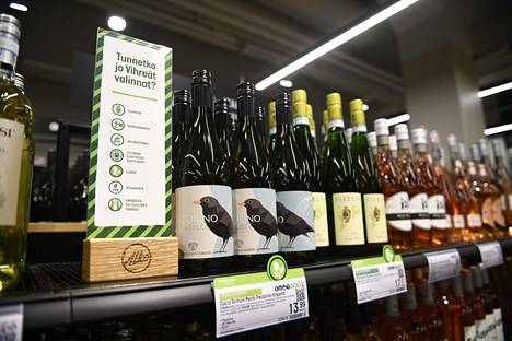 Nykyinen alkoholilain­säädäntö estää Suomessa toimivia kaupan yrityksiä toimittamasta alkoholi­juomia asiakkaiden kotiin.