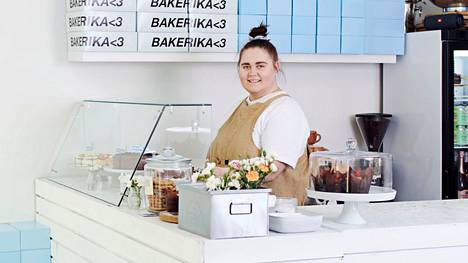 Erika Poussa avasi Bakerika-kahvilan Brooklyn Bakeryn entisiin tiloihin Fredrikinkadulla.