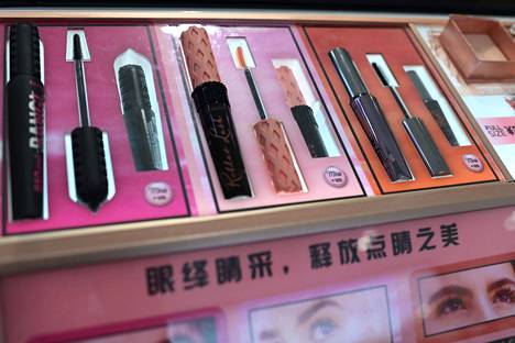 Pekingiläisessä liikkeessä myytiin yhdysvaltalaista kosmetiikkaa toukokuun lopussa. Kiina nosti kesäkuun alussa useiden amerikkalaistuotteiden tuontitulleja vastauksena Yhdysvaltain tullikorotuksille.
