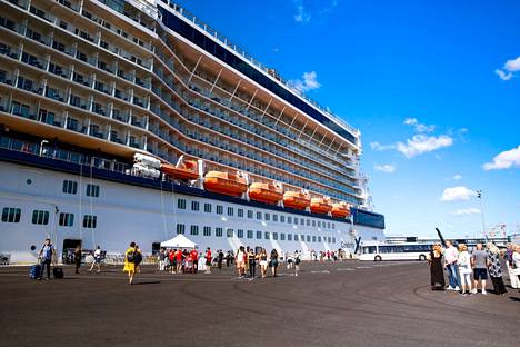 Yhdysvaltalaisen risteilyvarustamo Royal Caribbeanin Celebrity Silhouette -alus vieraili Helsingissä vuonna 2019. 