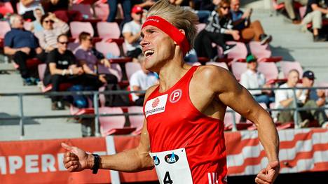 Jaakko Järvenpää voitti miesten 10 000 metriä Kalevan kisoissa vuonna 2021.
