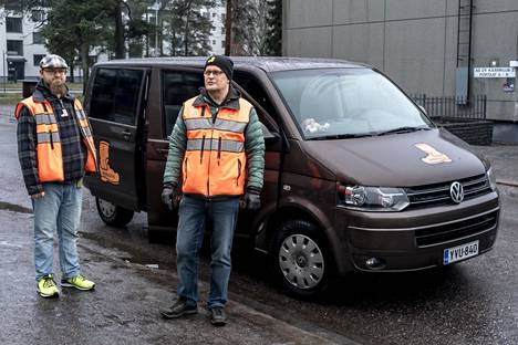 Joni Koski (vas.) on toiminut 11 vuotta Itä-Helsingin Saappaassa. Johtava nuorisotyönohjaaja Juha Kasari on vetänyt sen toimintaa alusta asti, 35 vuotta.