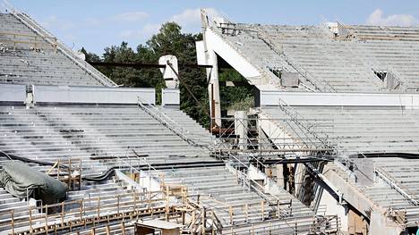 Helsingin Olympiastadionin 261 miljoonan euron remontti etenee – katso videolta, miltä Stadionilla näyttää nyt, kun korjaustyö on puolivälissä