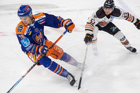 Santtu Kinnunen last played in Tappara in the 2021–2022 season.  His name was still on display on Saturday in Turku as the passer of Tappara's opening goal.