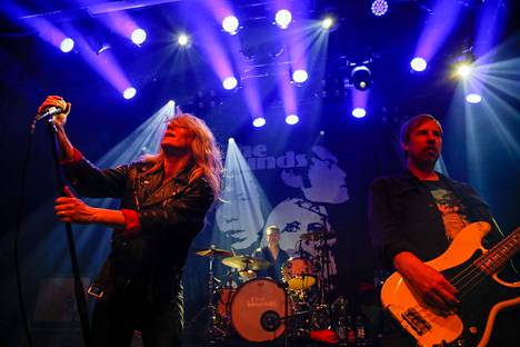 Ruotsalaisyhtye The Sounds esiintyi Tavastialla tiistaina. Vasemmalla laulaja Maja Ivarsson.