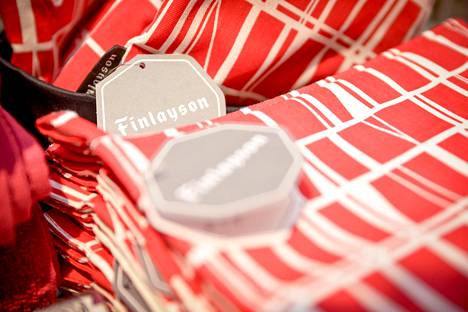 Finlaysonin tuotteita myymälässä Helsingissä kesäkuussa 2014.