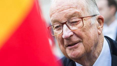 Belgian entinen kuningas suostui isyystestiin, syynä uhka tuhansien eurojen päivittäisistä sakoista