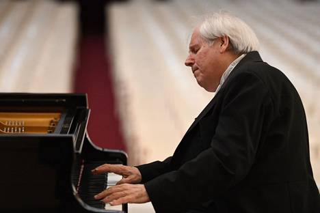 Pianisti Grigori Sokolov kuvattuna vuonna 2019.