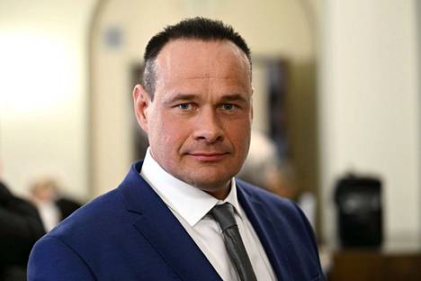 Mikko Polvinen, 44, valittiin eduskuntaan Oulun vaalipiiristä.