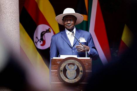 Ugandan parlamentin hyväksymä maailman ankarin seksuaali- ja sukupuolivähemmistöjen vastainen laki etenee presidentti Yoweri Musevenin hyväksyttäväksi.