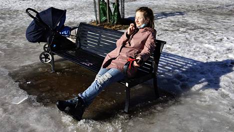 Sää | Suomen sää­tilassa tapahtuu merkittävä käänne: ”Näyttää siltä, että kevät tulisi tiistaina kerta­heitolla”, sanoo meteorologi