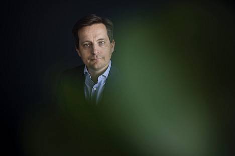 Generatiivisen tekoälyn piirissä on nyt paljon liikehdintää. ”Joka viikko tulee kymmenen erilaista ratkaisua ja startupia nurkan takaa”, sanoo Accenture Suomen toimitusjohtaja Tomas Nyström.
