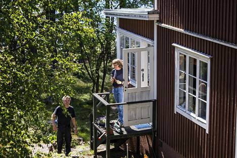 Helsingin rajalla piilee salattu mökkisaari, jonne ulkopuolisilla ei ole  asiaa – pian haave espoolaisesta merenrantamökistä voi toteutua monille  muillekin - Kaupunki 