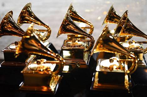 Vuoden 2022 Grammy-palkintojenjako siirtyy tammikuun lopulta myöhempään ajankohtaan. Kuvassa Grammy-palkintoja vuoden 2018 gaalasta.