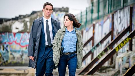 Kilian Scott ja Sarah Greene näyttelevät rikostutkijoita.
