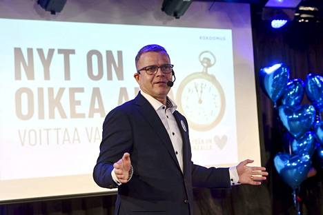 Kokoomuksen puheenjohtaja Petteri Orpo innosti yli tuhatta kokoomuslaista kokoomuksen vaaliristeilyllä Suomenlahdella 28. tammikuuta 2023. 