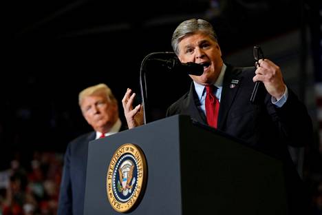 Donald Trump ja Fox-kanavan ankkuri Sean Hannity kampanjoivat yhdessä Missourin osavaltiossa marraskuussa 2018 pidettyjen kongressivaalien alla.