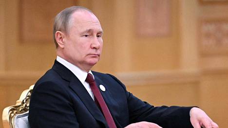 Vladimir Putin osallistui keskiviikkona  huippukokoukseen Turkmenistanissa.