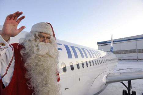 Finnair mainostaa itseään joulupukin virallisena lentoyhtiönä.