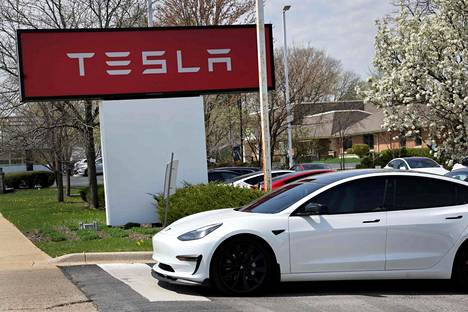 Tesla ilmoitti tuoreimmista hinnanalennuksista viime viikolla ennen ensimmäisen neljänneksen tuloskatsauksensa julkistusta. 