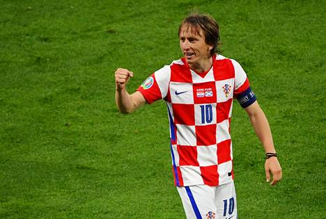 Kroatian ikinuori kapteeni Luka Modrić on nyt maansa historian nuorin ja vanhin maajoukkueessa EM-kisamaalin tehnyt pelaaja.