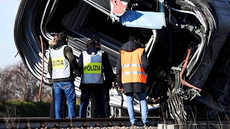 Kaksi kuoli luotijunan suistuttua raiteilta lähellä Milanoa Italiassa