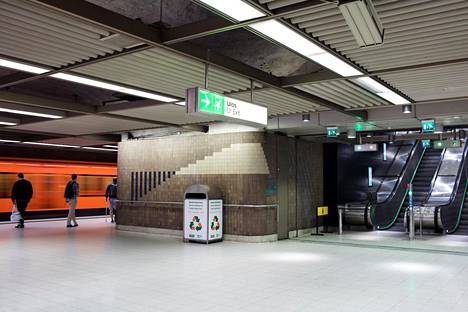 Metron liikennekatkon aikana kaikki metroasemat eivät ole auki. Päärautatieaseman metroasema on auki