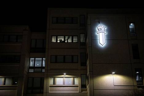 Helsingin poliisi on saanut valmiiksi esitutkinnan poikkeuksellisen laajassa korruptiovyyhdessä.
