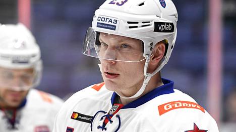 Joonas Kemppainen edustaa KHL:ssä pelaavaa Pietarin SKA:ta.