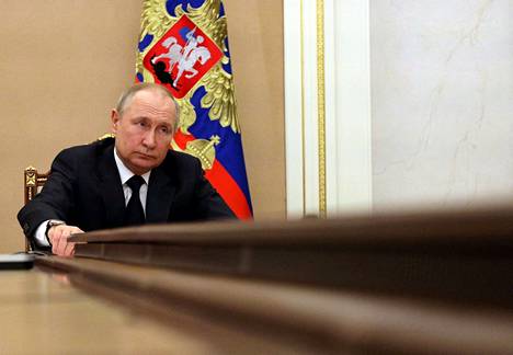 Venäjän presidentti Vladimir Putin on arvostellut kovasanaisesti Ukrainan sotaa vastustavia venäläisoligarkkeja. Putin tapasi hallituksen jäseniä videoyhteyden välityksellä Moskovassa 10. maaliskuuta. 