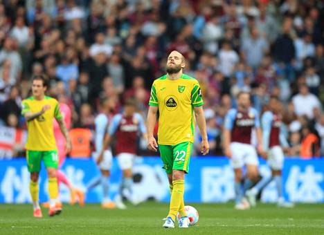 Teemu Pukki jäi lauantaina maaleitta Burnleya vastaan. Kuva viime kauden lopusta Valioliiga-ottelusta Aston Villaa vastaan.