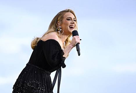 Adele esiintyi Hyde Parkissa Lontoossa heinäkuussa 2022.