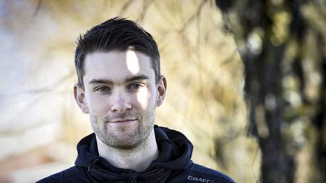 Rallicross | Umpisuoli maksoi ehkä Niclas Grönholmin maailmanmestaruuden rallicrossissa, mutta mestaruus on edelleen tähtäimessä – ”Sillä voisi jo tienata jotain”