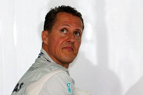 Michael Schumacher loukkaantui vakavasti lasketteluonnettomuudessa vuonna 2013. 