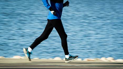Menevätkö jalkasi helposti hapoille lenkillä? Yksi syy on ylivoimaisesti todennäköisin