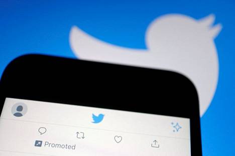 Hollantilaiskaupungin asianajajan mukaan Twitter ei ole vastannut heinäkuussa esitettyyn pyyntöön, jossa yhtiötä on pyydetty etsimään ja poistamaan kaikki salaliittoteoriaan liittyvät viestit.