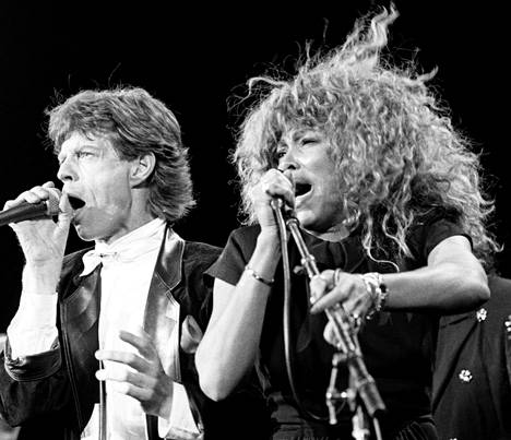 MIck Jaggerin kanssa Rock and Roll Hall of Fame -gaalassa New Yorkissa 1989.