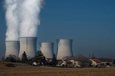 Ranskassa uskotaan, että ydinvoima voi auttaa sitä ja Eurooppaa saavuttamaan ilmastotavoitteet sekä tuottamaan vihreää vetyä liikenteeseen ja teollisuuteen. Kuvassa Bugeyn ydinvoimala Saint-Vulbasissa Itä-Ranskassa.