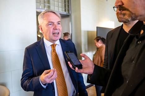 Foreign Minister Pekka Haavisto (Green) spoke to the media.